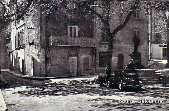 83 Belgentier Place du General De Gaulle.jpg